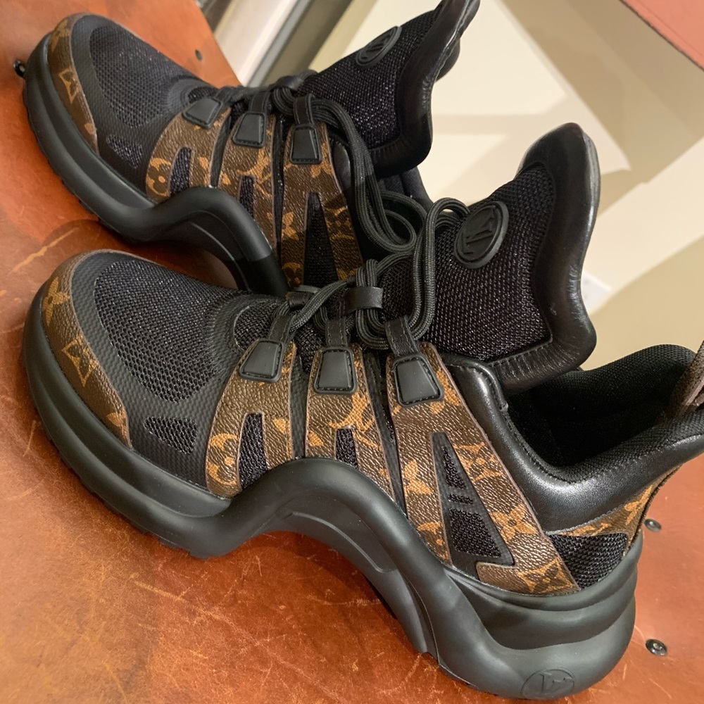 LV ARCHLIGHT SNEAKER